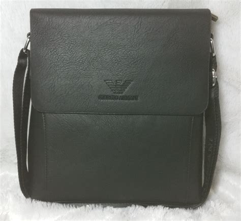 harga tas armani exchange